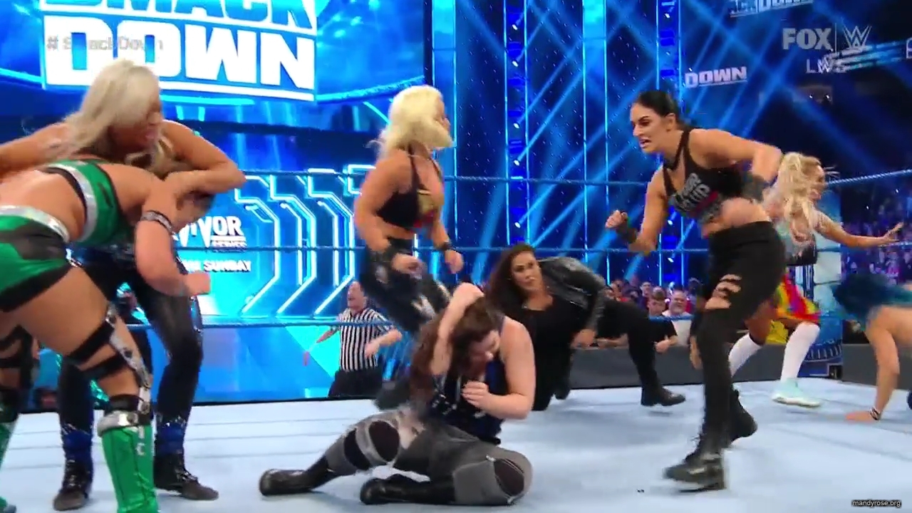 WWE_Friday_Night_SmackDown_2019_11_15_720p_HDTV_x264-NWCHD_mp41285.jpg