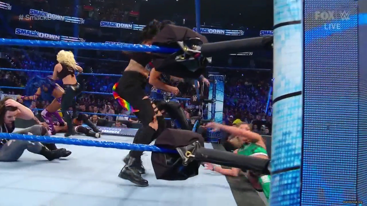 WWE_Friday_Night_SmackDown_2019_11_15_720p_HDTV_x264-NWCHD_mp41287.jpg