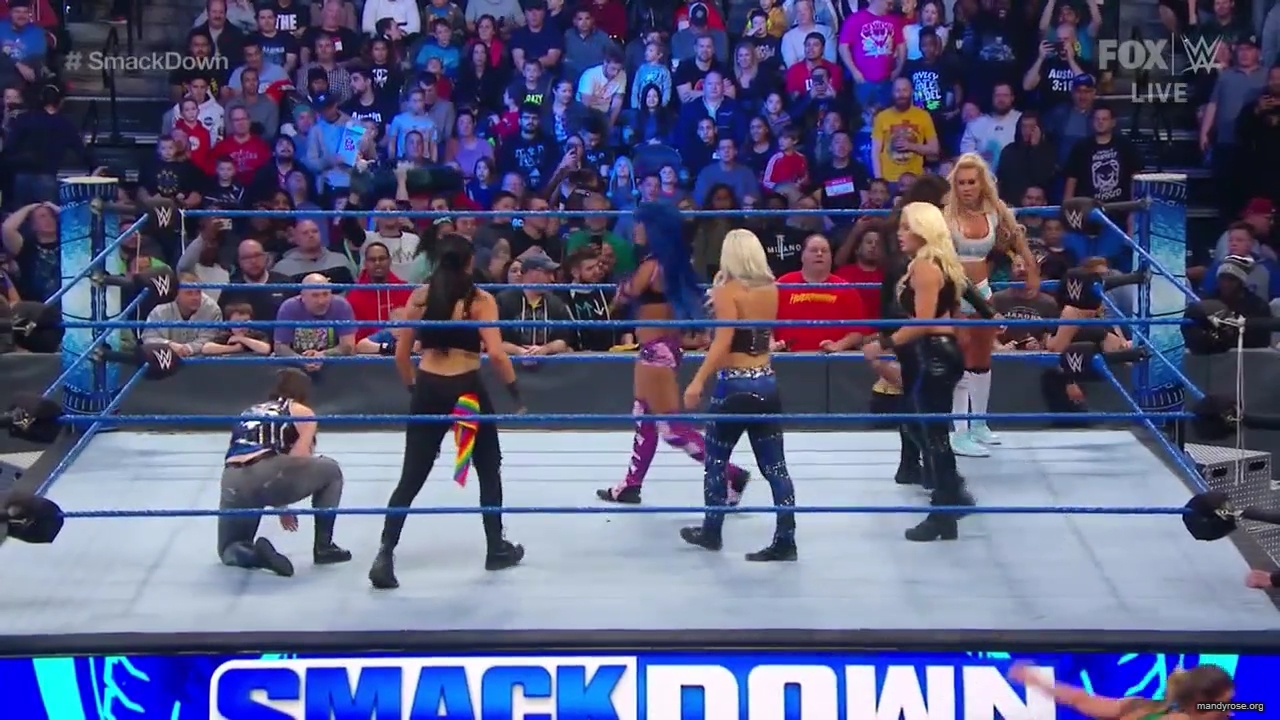 WWE_Friday_Night_SmackDown_2019_11_15_720p_HDTV_x264-NWCHD_mp41289.jpg