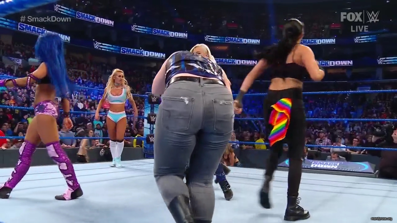 WWE_Friday_Night_SmackDown_2019_11_15_720p_HDTV_x264-NWCHD_mp41290.jpg