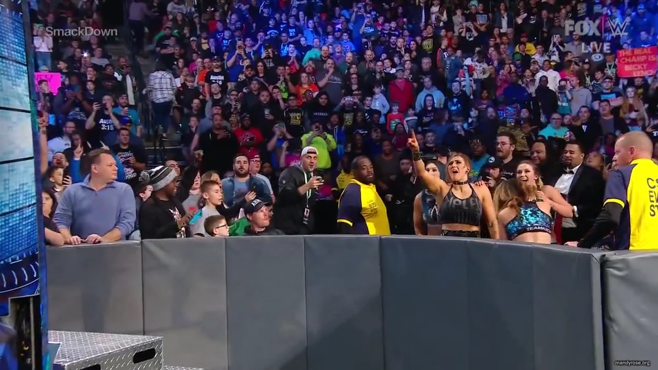 WWE_Friday_Night_SmackDown_2019_11_15_720p_HDTV_x264-NWCHD_mp41300.jpg