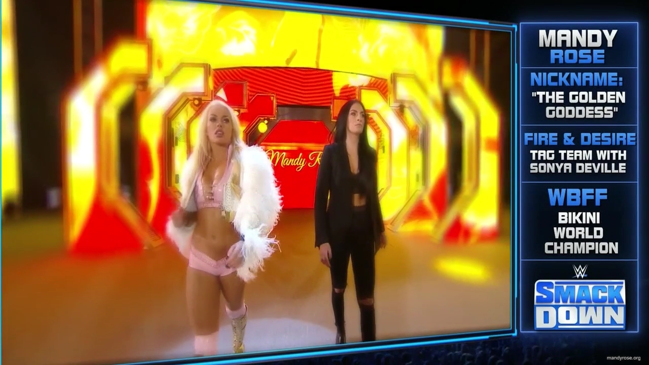 WWE_Friday_Night_SmackDown_2019_12_06_720p_HDTV_x264-NWCHD_mp40038.jpg