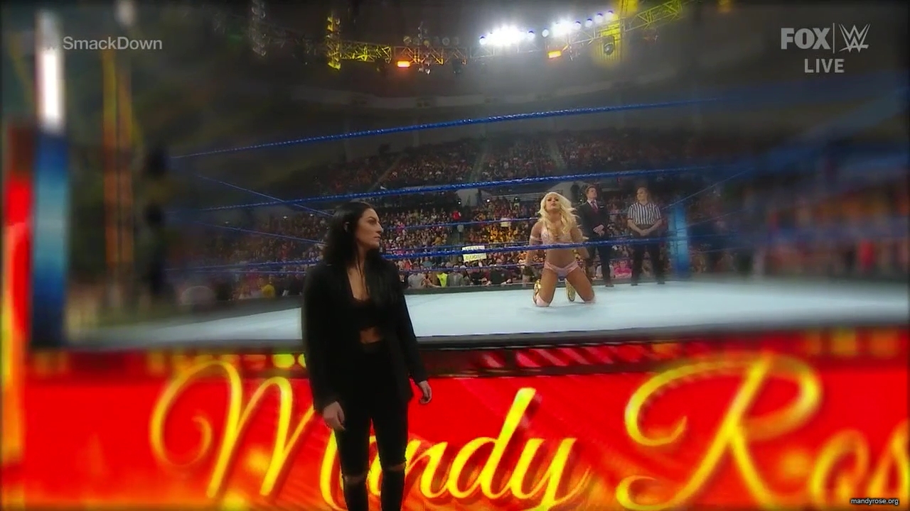WWE_Friday_Night_SmackDown_2019_12_06_720p_HDTV_x264-NWCHD_mp40066.jpg