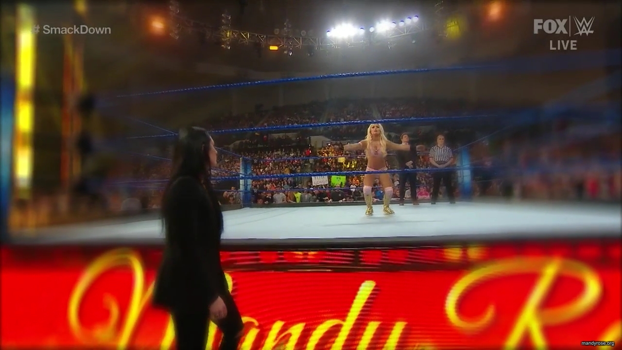 WWE_Friday_Night_SmackDown_2019_12_06_720p_HDTV_x264-NWCHD_mp40067.jpg