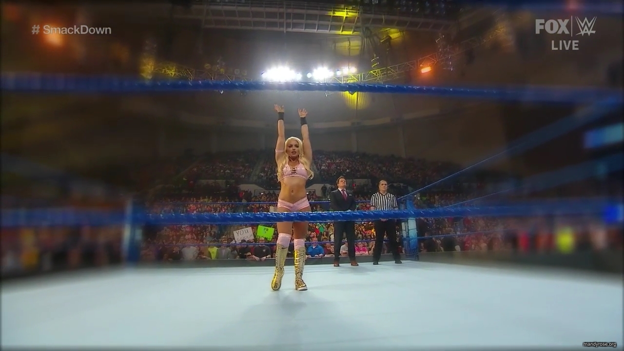WWE_Friday_Night_SmackDown_2019_12_06_720p_HDTV_x264-NWCHD_mp40071.jpg