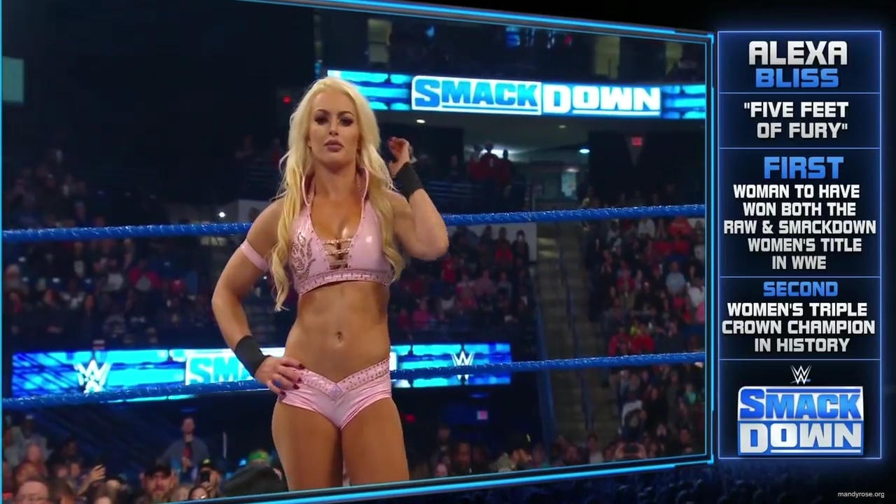 WWE_Friday_Night_SmackDown_2019_12_06_720p_HDTV_x264-NWCHD_mp40096.jpg