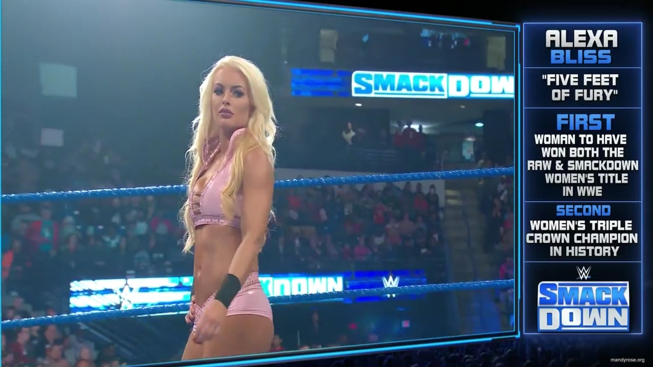 WWE_Friday_Night_SmackDown_2019_12_06_720p_HDTV_x264-NWCHD_mp40097.jpg