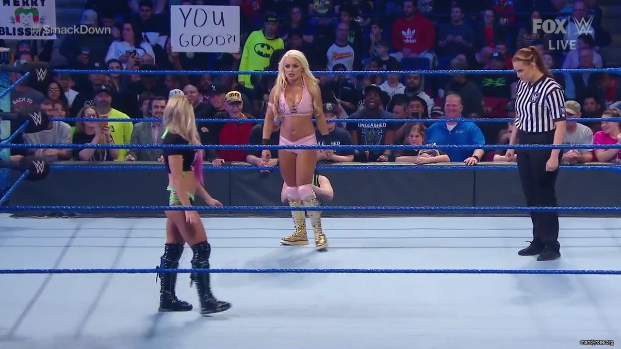 WWE_Friday_Night_SmackDown_2019_12_06_720p_HDTV_x264-NWCHD_mp40128.jpg