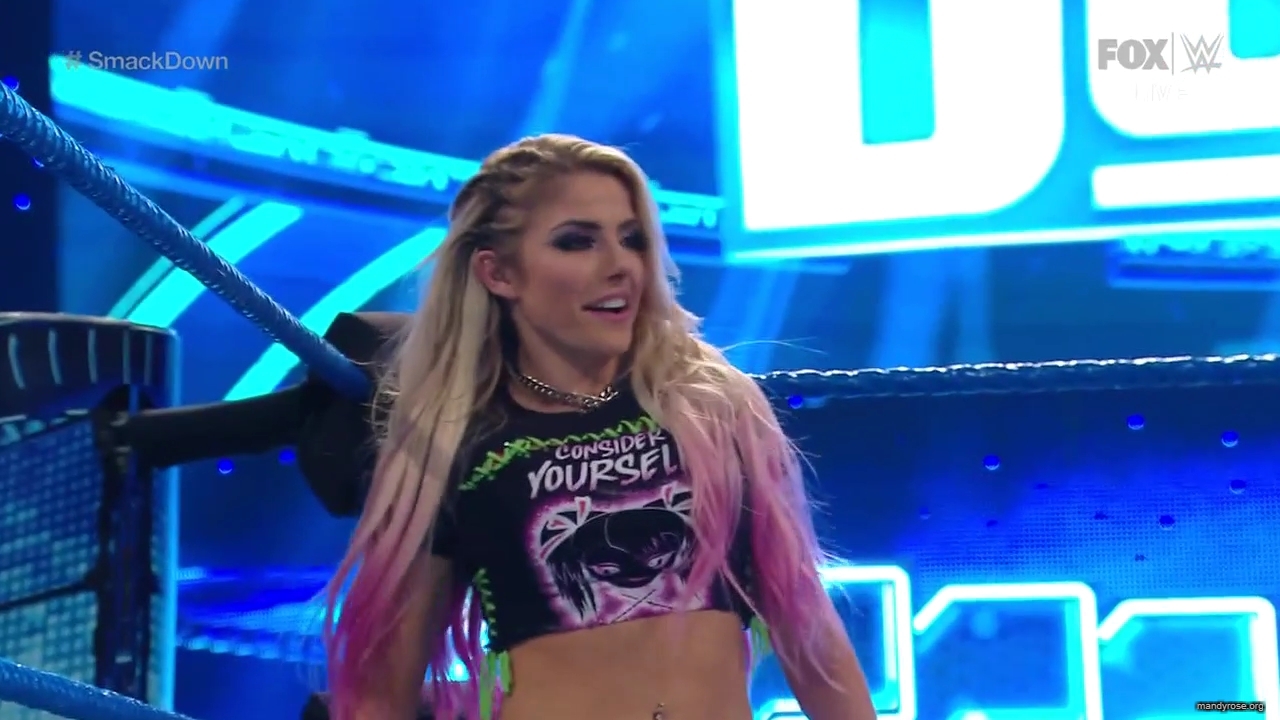 WWE_Friday_Night_SmackDown_2019_12_06_720p_HDTV_x264-NWCHD_mp40144.jpg