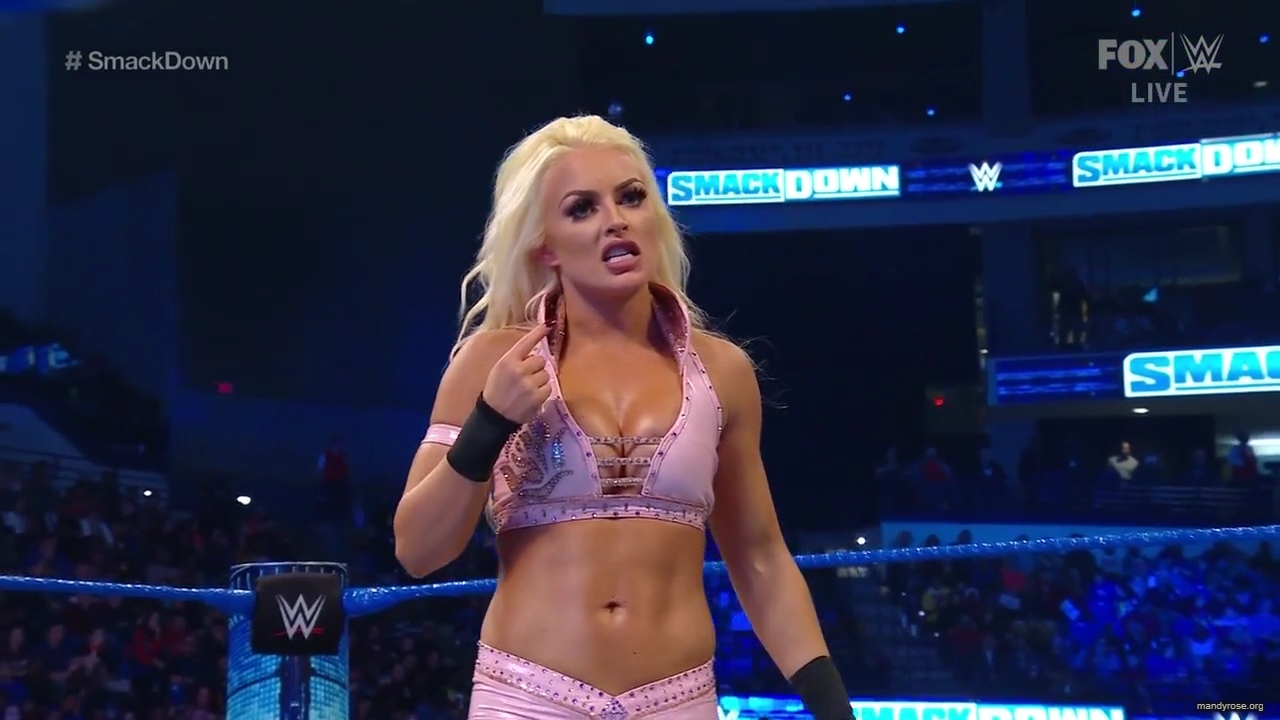 WWE_Friday_Night_SmackDown_2019_12_06_720p_HDTV_x264-NWCHD_mp40147.jpg