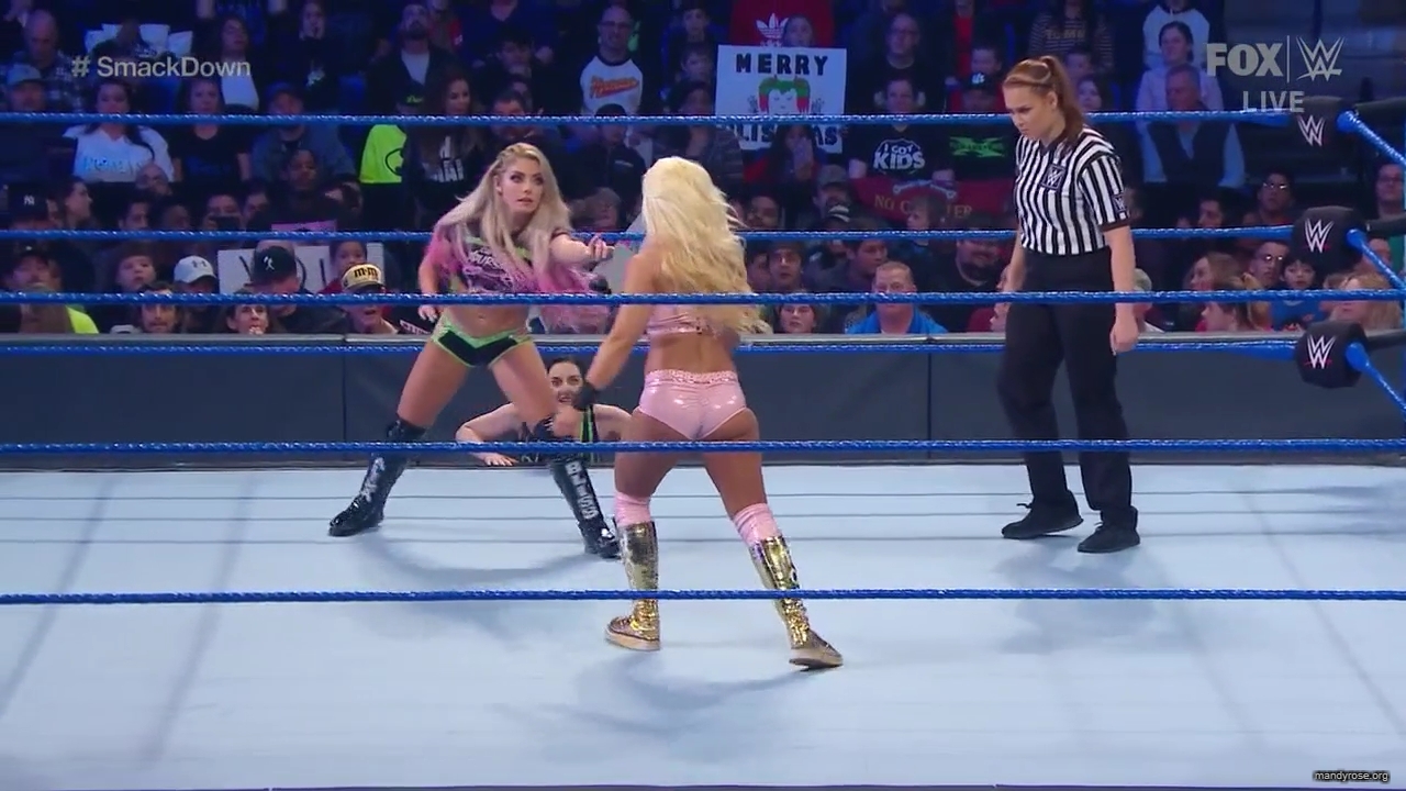 WWE_Friday_Night_SmackDown_2019_12_06_720p_HDTV_x264-NWCHD_mp40154.jpg