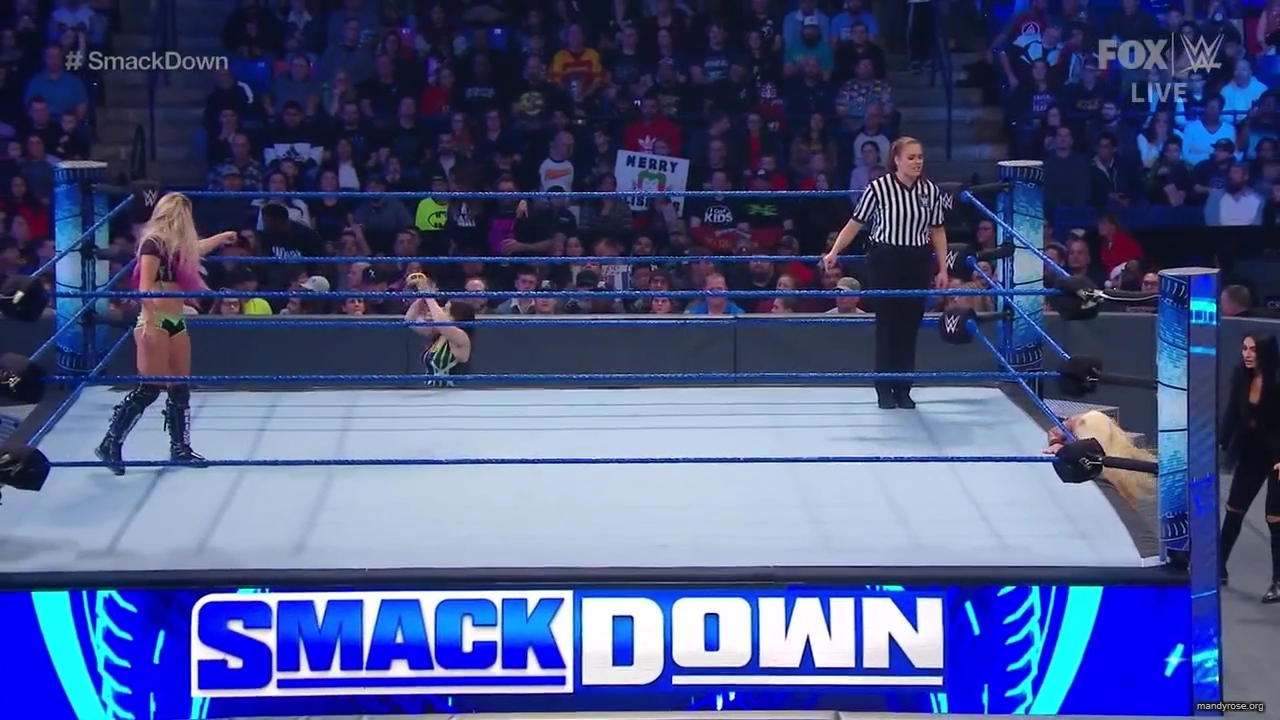 WWE_Friday_Night_SmackDown_2019_12_06_720p_HDTV_x264-NWCHD_mp40163.jpg