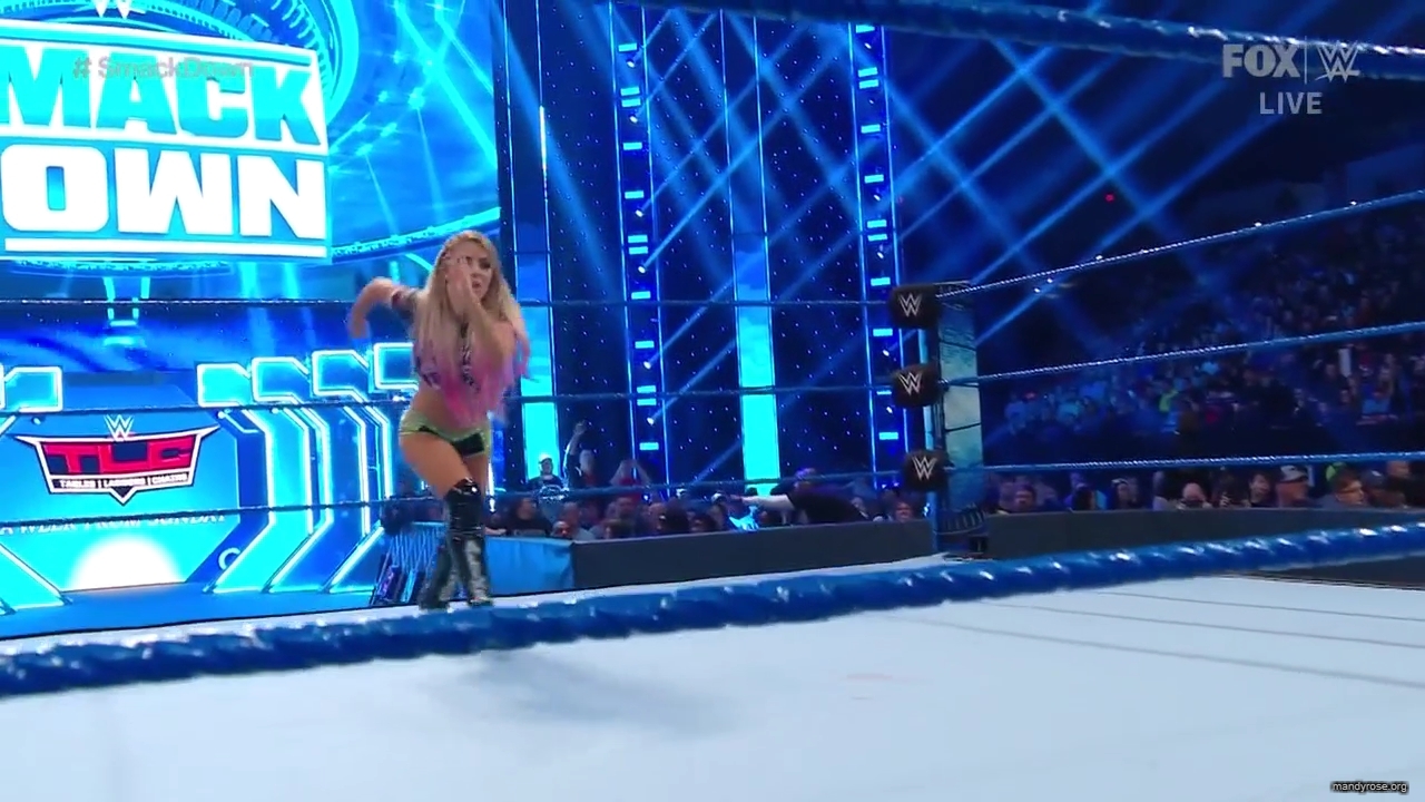 WWE_Friday_Night_SmackDown_2019_12_06_720p_HDTV_x264-NWCHD_mp40166.jpg