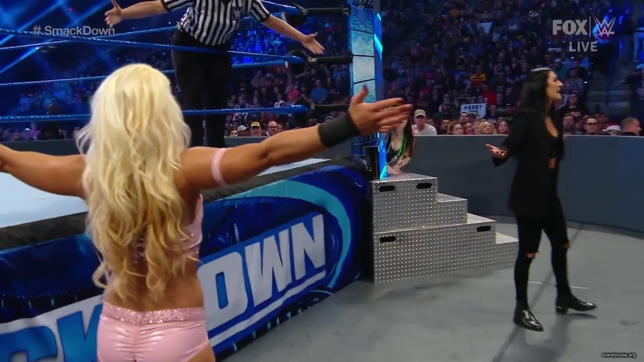 WWE_Friday_Night_SmackDown_2019_12_06_720p_HDTV_x264-NWCHD_mp40174.jpg