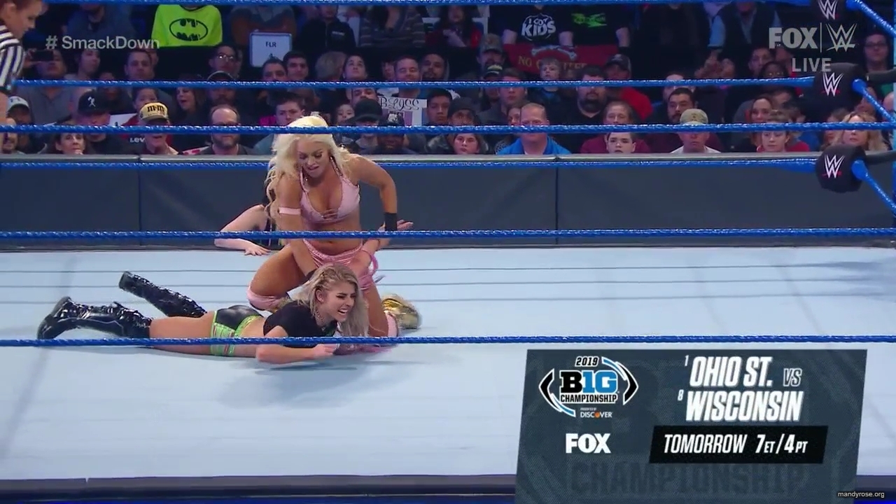 WWE_Friday_Night_SmackDown_2019_12_06_720p_HDTV_x264-NWCHD_mp40202.jpg