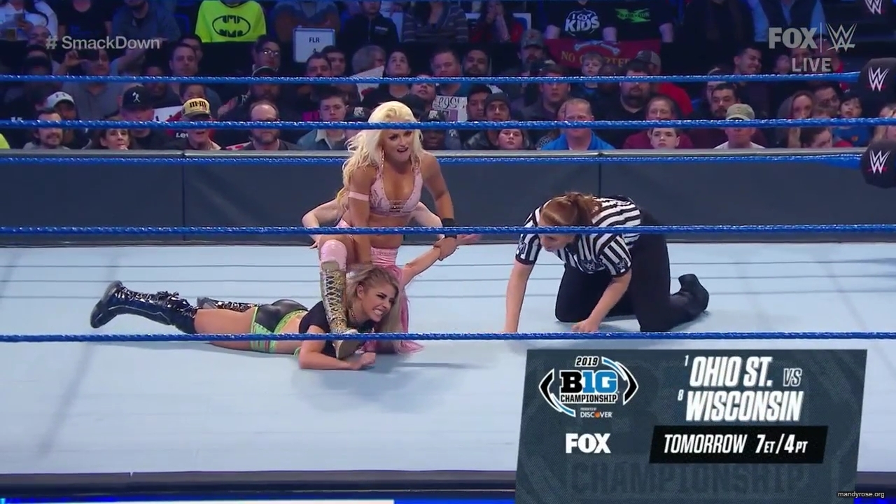 WWE_Friday_Night_SmackDown_2019_12_06_720p_HDTV_x264-NWCHD_mp40204.jpg