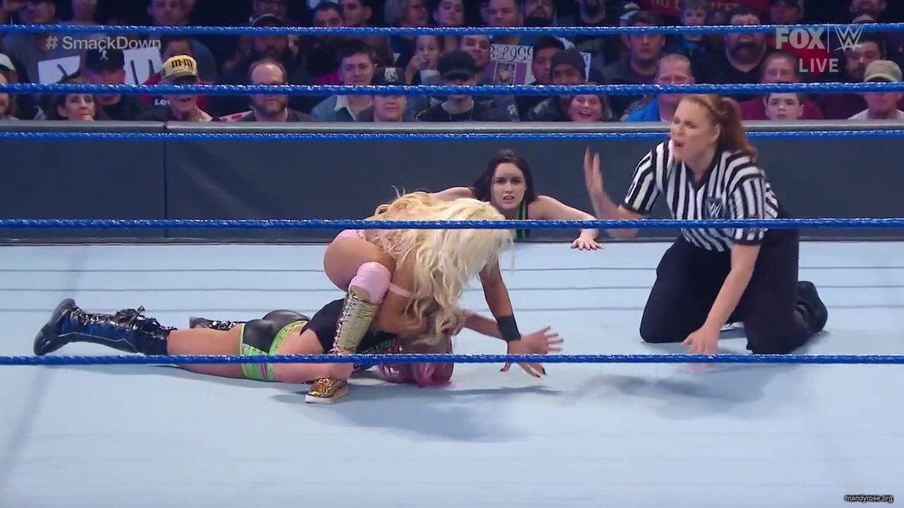 WWE_Friday_Night_SmackDown_2019_12_06_720p_HDTV_x264-NWCHD_mp40209.jpg
