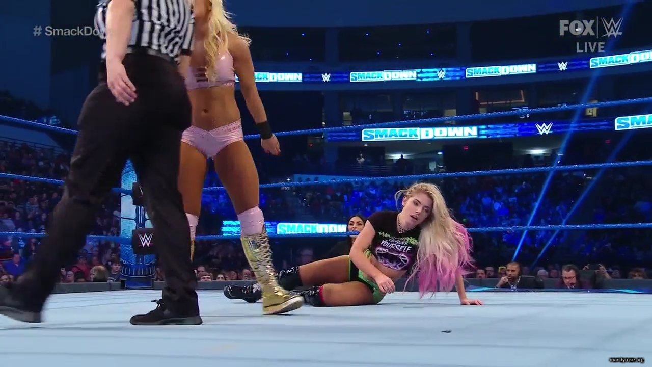 WWE_Friday_Night_SmackDown_2019_12_06_720p_HDTV_x264-NWCHD_mp40268.jpg