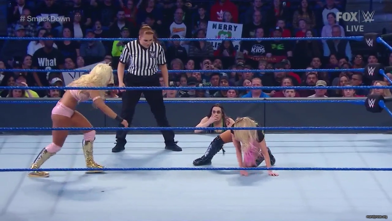 WWE_Friday_Night_SmackDown_2019_12_06_720p_HDTV_x264-NWCHD_mp40278.jpg