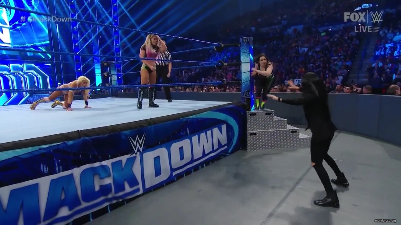 WWE_Friday_Night_SmackDown_2019_12_06_720p_HDTV_x264-NWCHD_mp40340.jpg