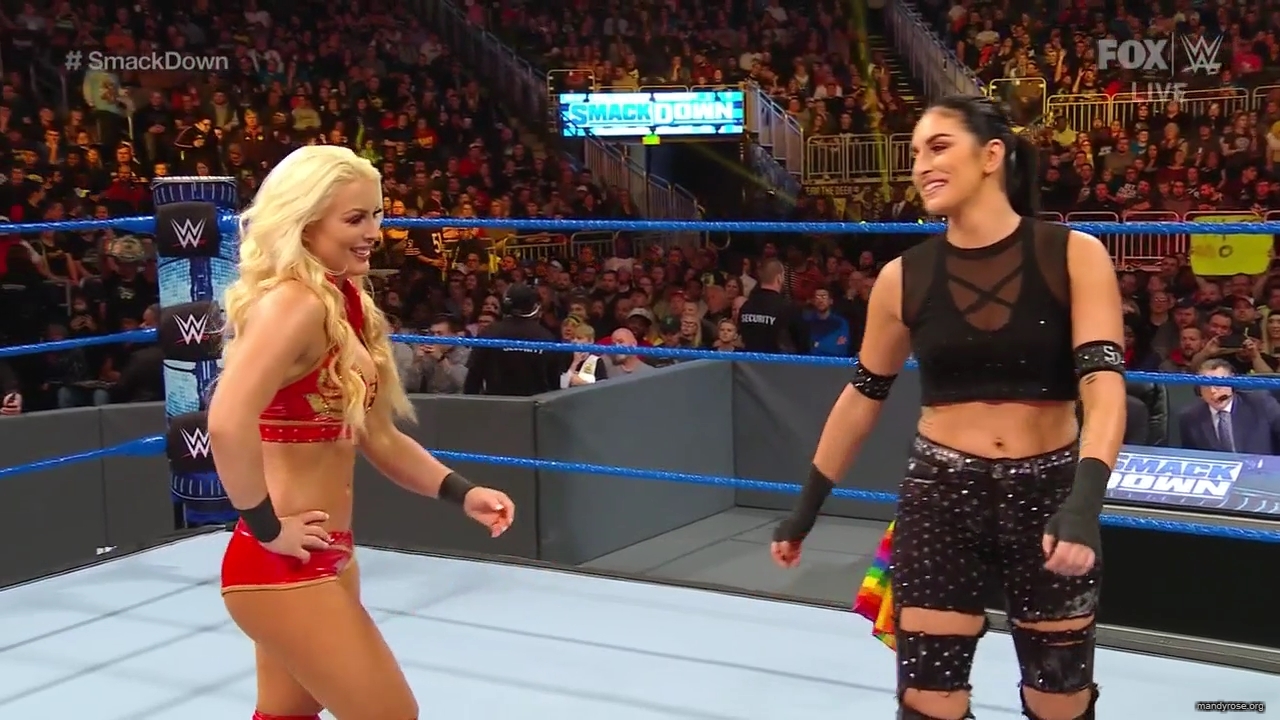 WWE_Friday_Night_SmackDown_2019_12_13_720p_HDTV_x264-NWCHD_mp40048.jpg
