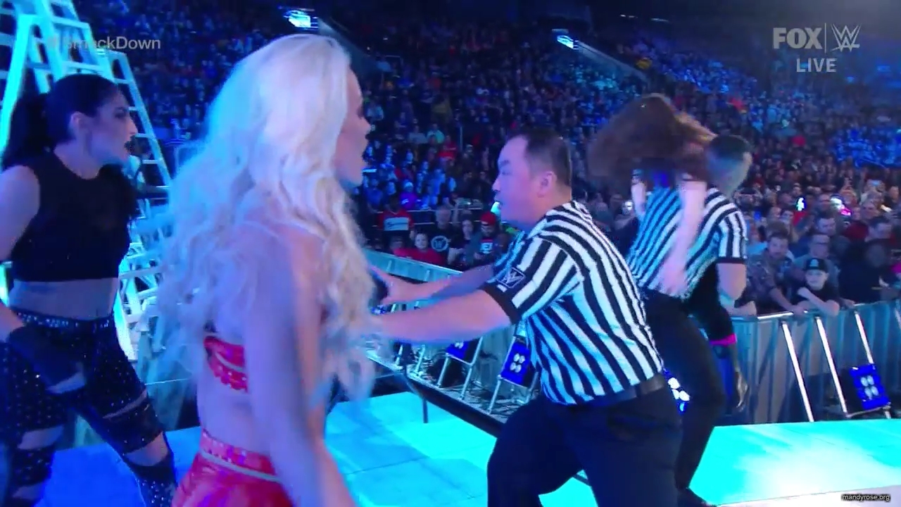 WWE_Friday_Night_SmackDown_2019_12_13_720p_HDTV_x264-NWCHD_mp40109.jpg