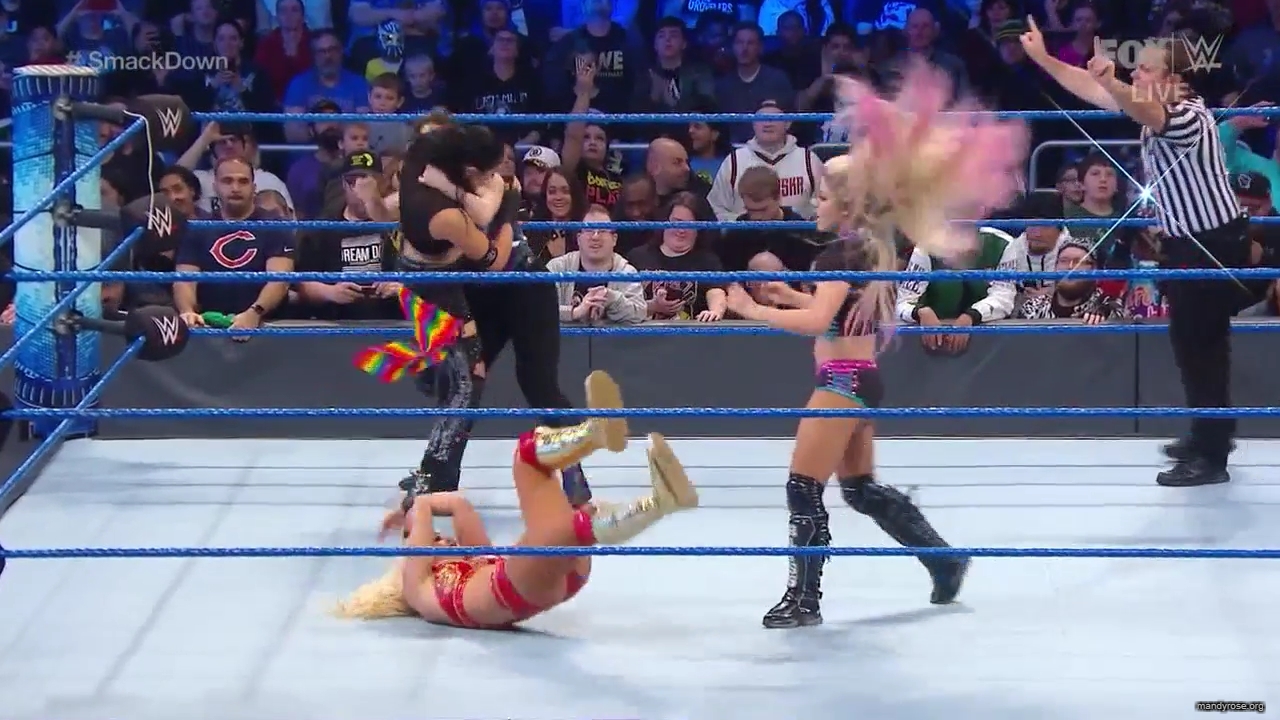 WWE_Friday_Night_SmackDown_2019_12_13_720p_HDTV_x264-NWCHD_mp40141.jpg