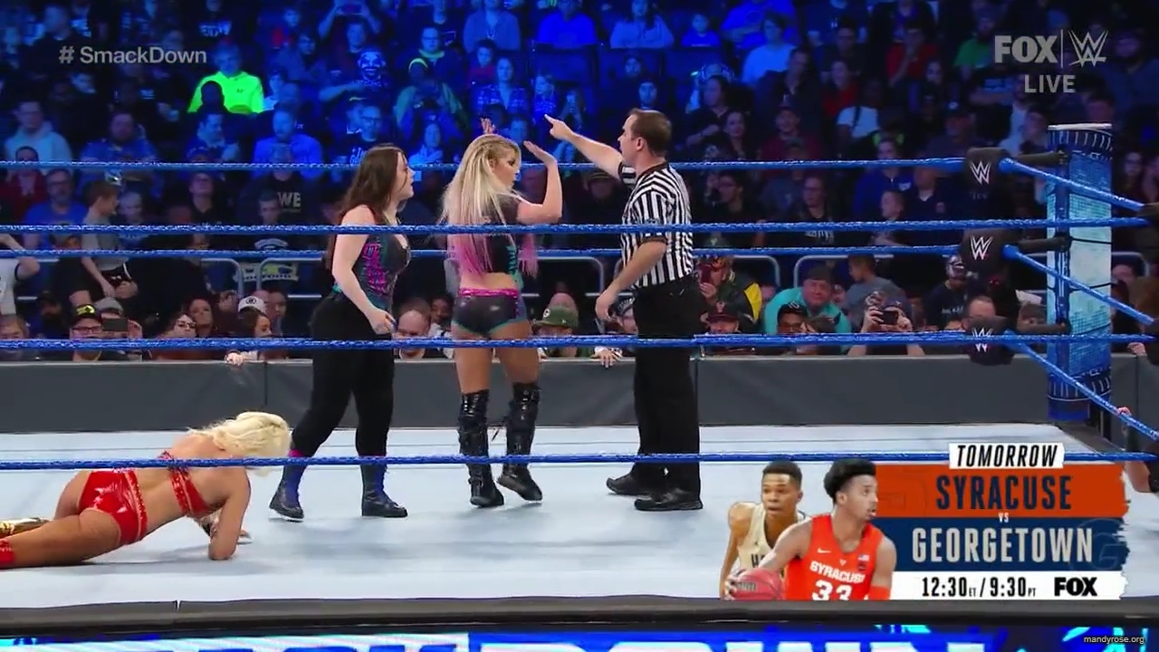 WWE_Friday_Night_SmackDown_2019_12_13_720p_HDTV_x264-NWCHD_mp40156.jpg