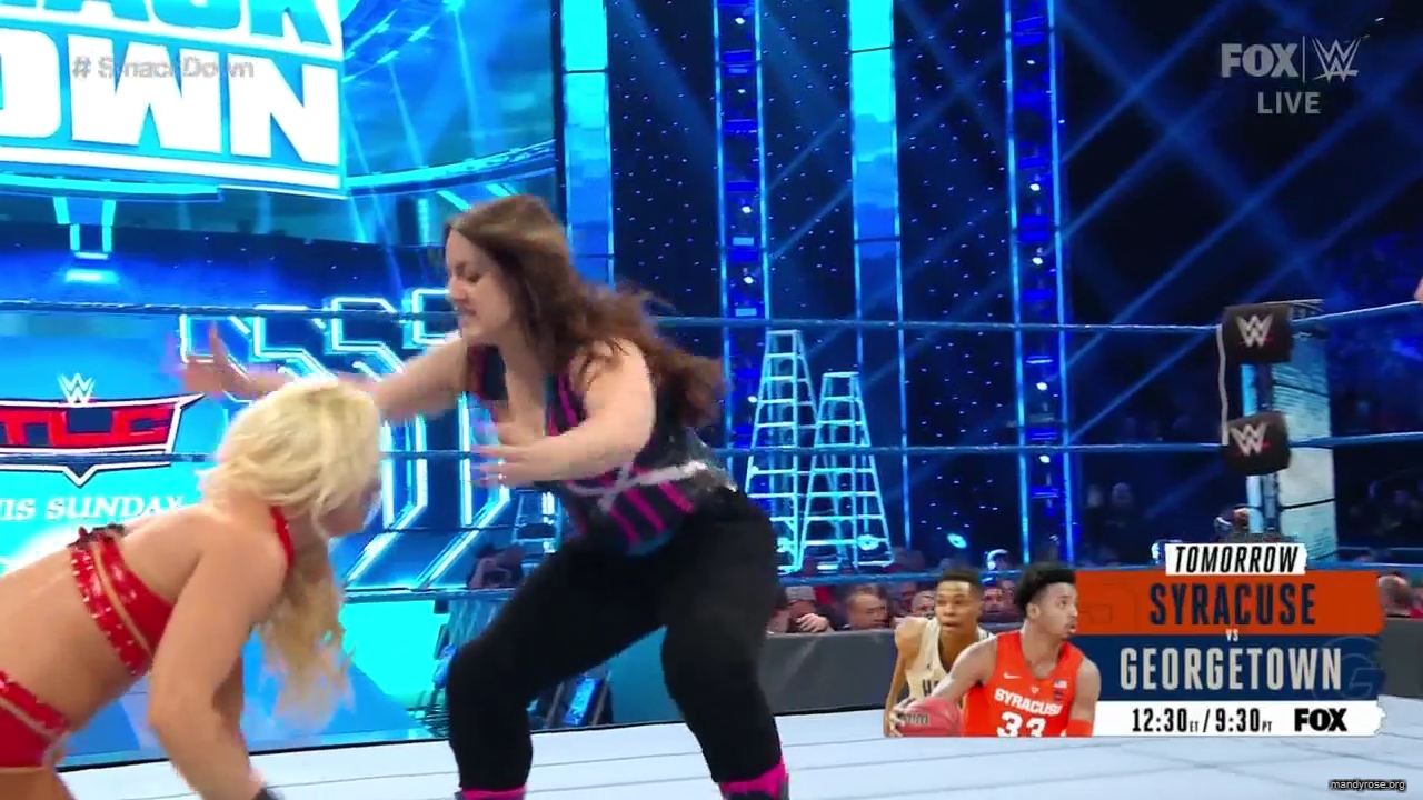 WWE_Friday_Night_SmackDown_2019_12_13_720p_HDTV_x264-NWCHD_mp40158.jpg