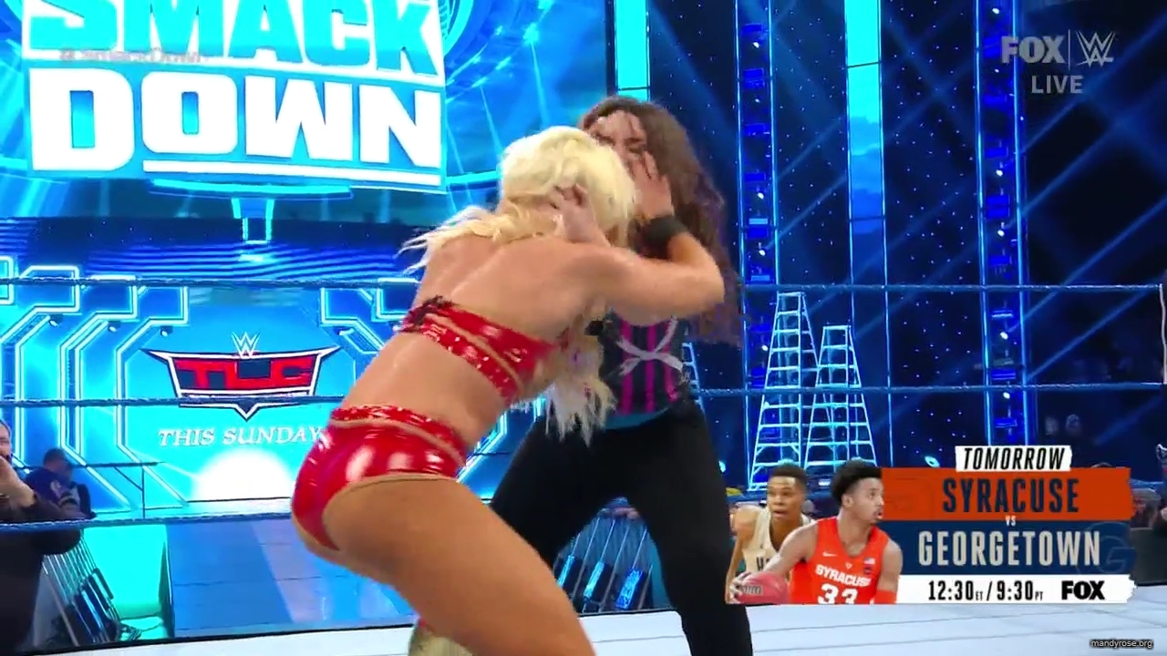 WWE_Friday_Night_SmackDown_2019_12_13_720p_HDTV_x264-NWCHD_mp40159.jpg