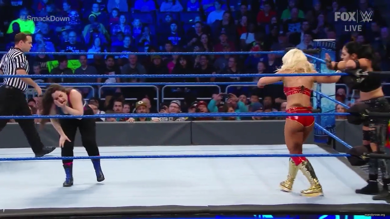 WWE_Friday_Night_SmackDown_2019_12_13_720p_HDTV_x264-NWCHD_mp40162.jpg