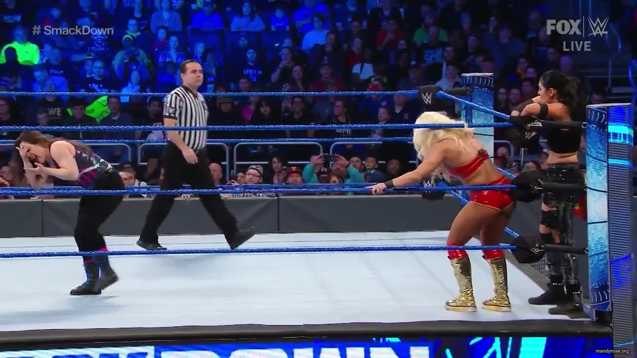 WWE_Friday_Night_SmackDown_2019_12_13_720p_HDTV_x264-NWCHD_mp40163.jpg