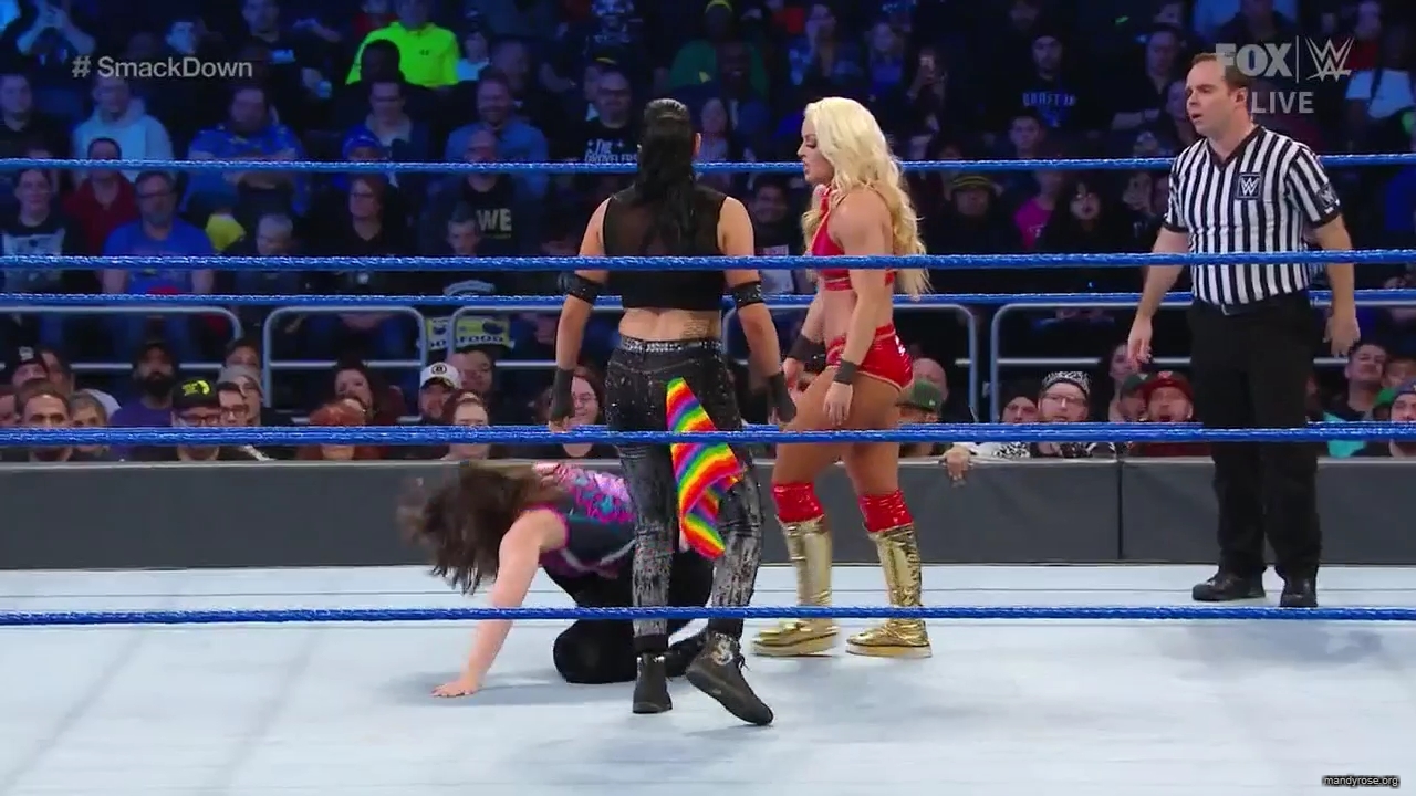 WWE_Friday_Night_SmackDown_2019_12_13_720p_HDTV_x264-NWCHD_mp40212.jpg
