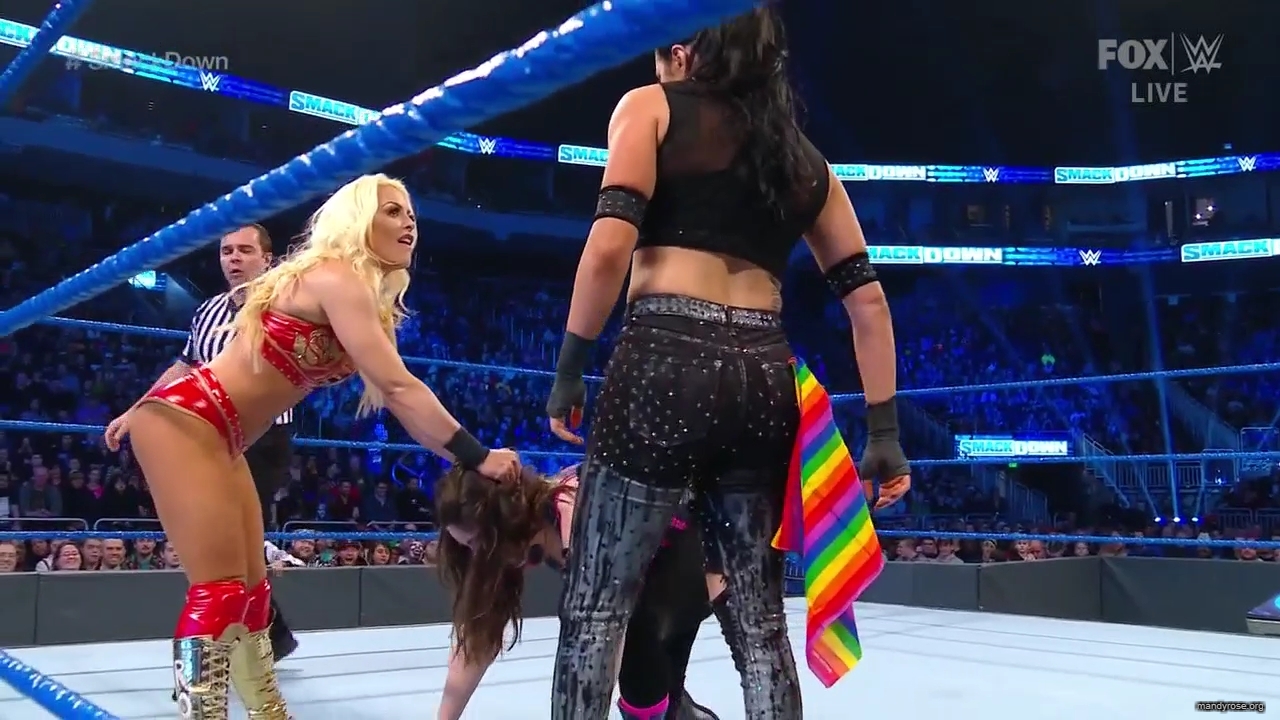 WWE_Friday_Night_SmackDown_2019_12_13_720p_HDTV_x264-NWCHD_mp40216.jpg