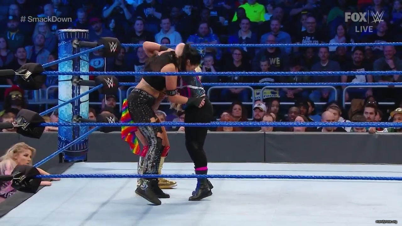 WWE_Friday_Night_SmackDown_2019_12_13_720p_HDTV_x264-NWCHD_mp40221.jpg