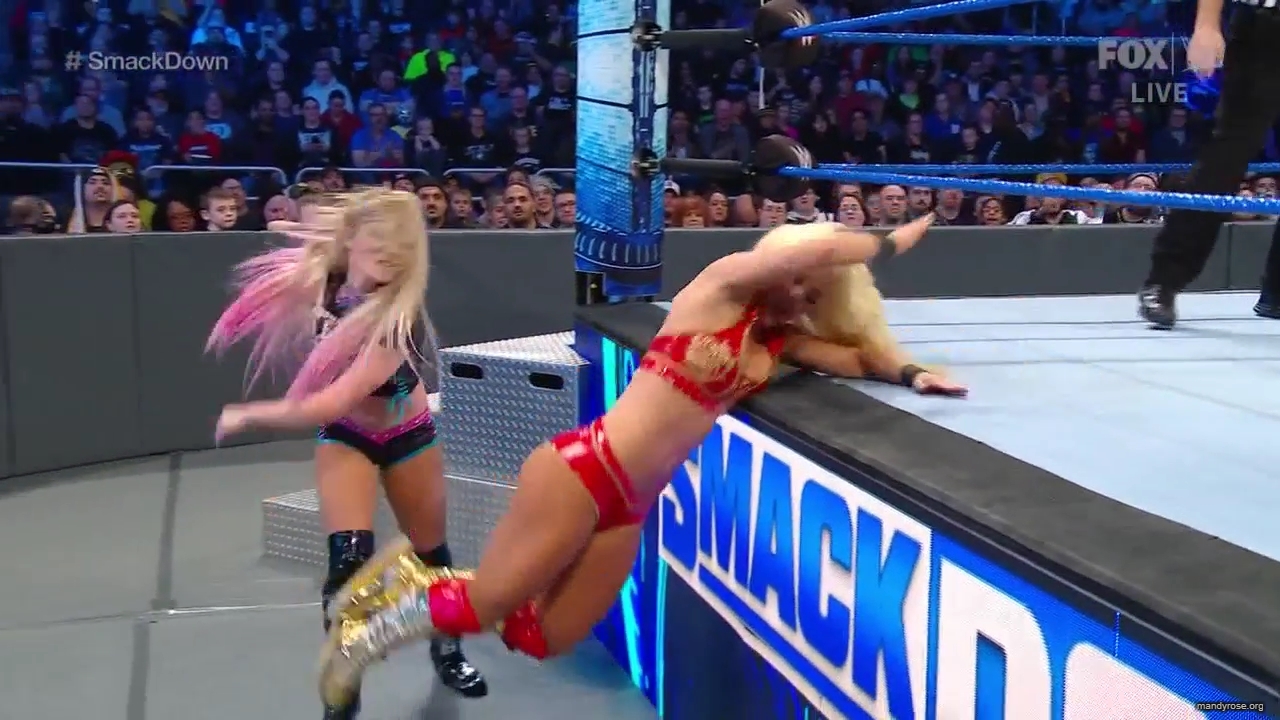 WWE_Friday_Night_SmackDown_2019_12_13_720p_HDTV_x264-NWCHD_mp40227.jpg