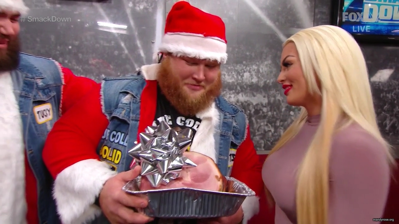 WWE_Friday_Night_SmackDown_2019_12_20_720p_HDTV_x264-NWCHD_mp40046.jpg