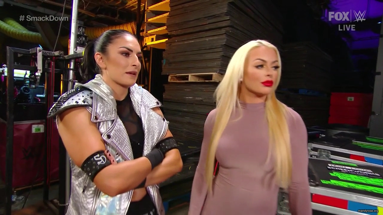 WWE_Friday_Night_SmackDown_2019_12_20_720p_HDTV_x264-NWCHD_mp40072.jpg