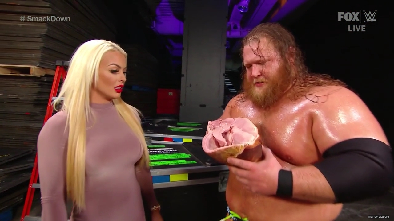 WWE_Friday_Night_SmackDown_2019_12_20_720p_HDTV_x264-NWCHD_mp40079.jpg