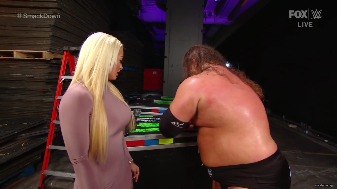 WWE_Friday_Night_SmackDown_2019_12_20_720p_HDTV_x264-NWCHD_mp40084.jpg