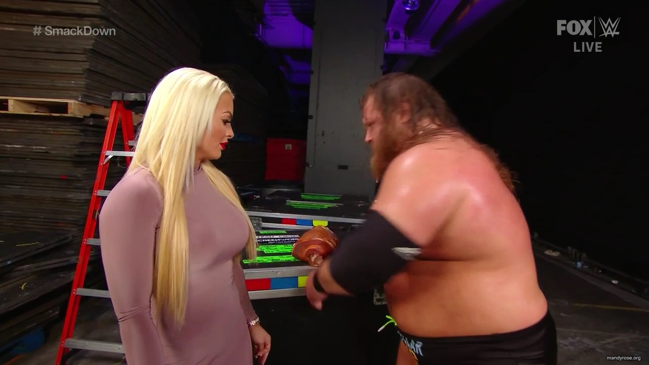 WWE_Friday_Night_SmackDown_2019_12_20_720p_HDTV_x264-NWCHD_mp40085.jpg