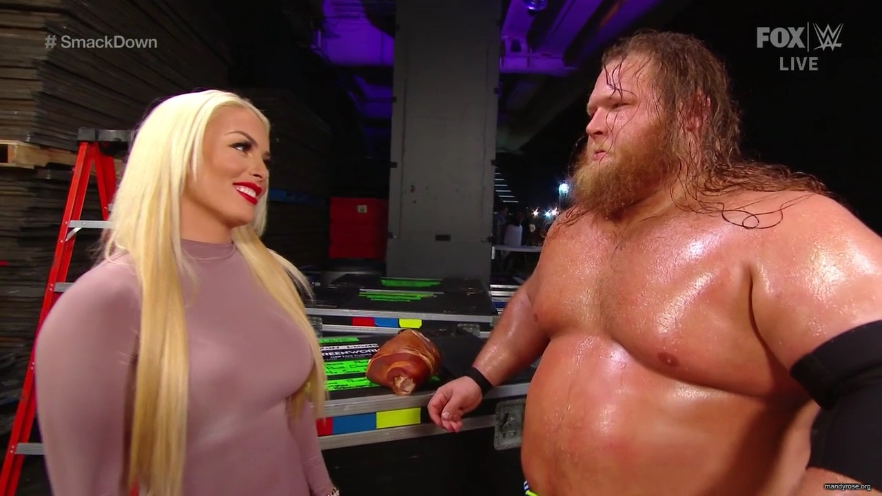 WWE_Friday_Night_SmackDown_2019_12_20_720p_HDTV_x264-NWCHD_mp40088.jpg