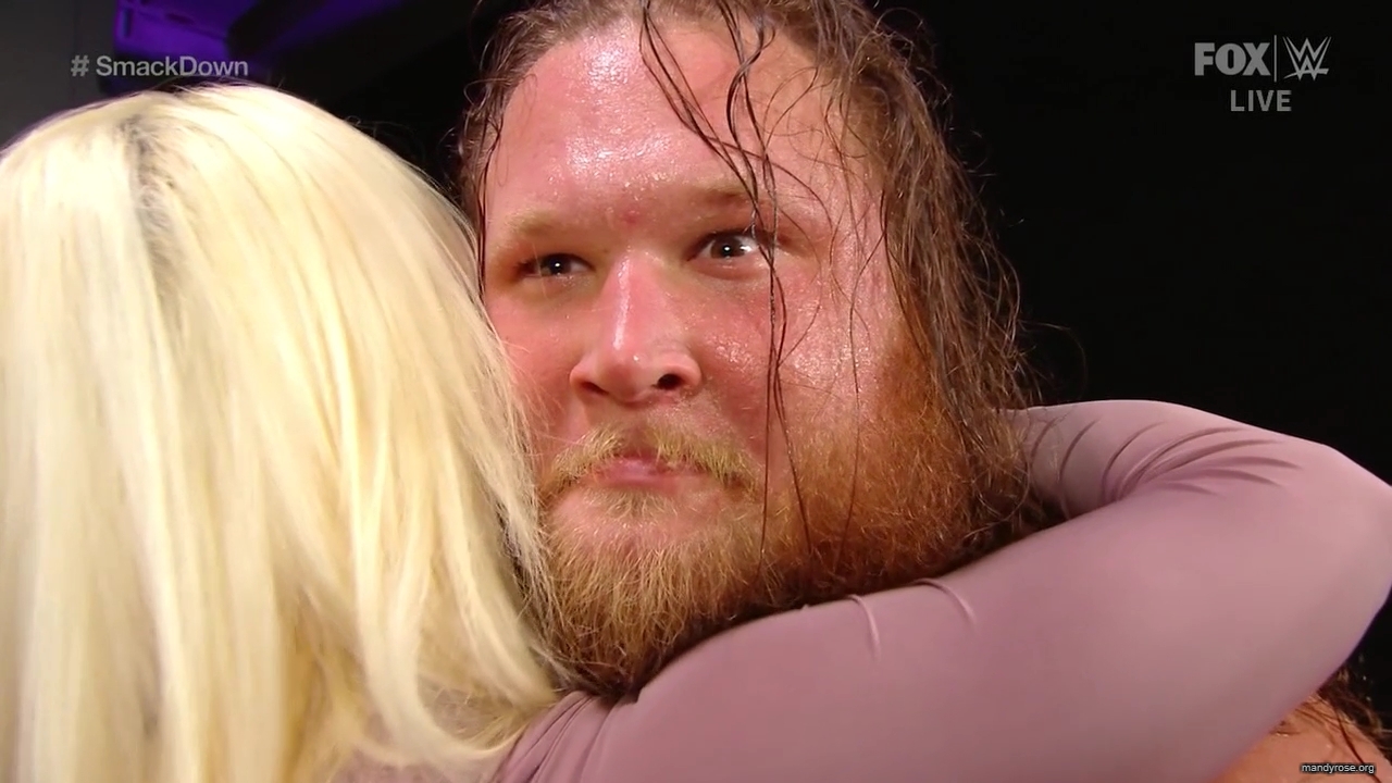 WWE_Friday_Night_SmackDown_2019_12_20_720p_HDTV_x264-NWCHD_mp40094.jpg