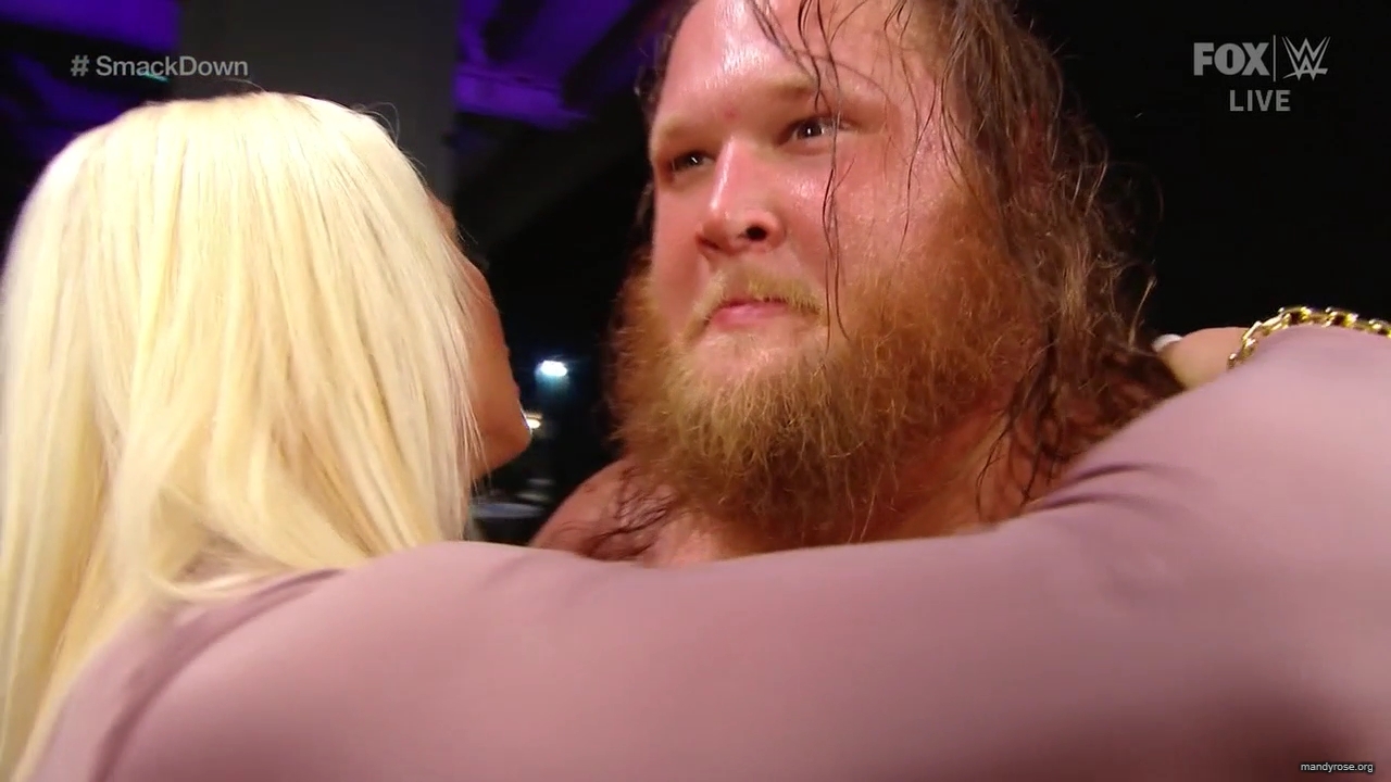WWE_Friday_Night_SmackDown_2019_12_20_720p_HDTV_x264-NWCHD_mp40095.jpg