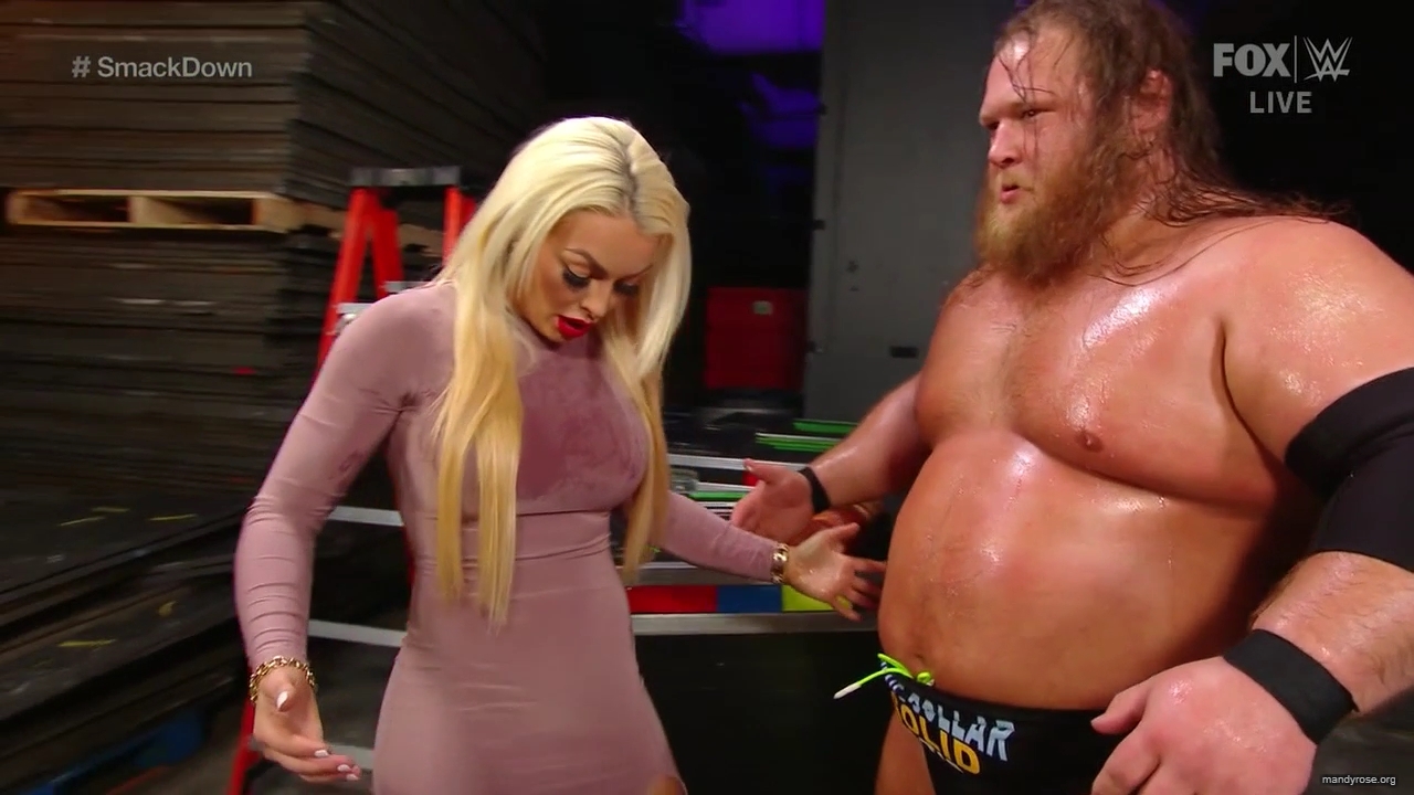 WWE_Friday_Night_SmackDown_2019_12_20_720p_HDTV_x264-NWCHD_mp40098.jpg