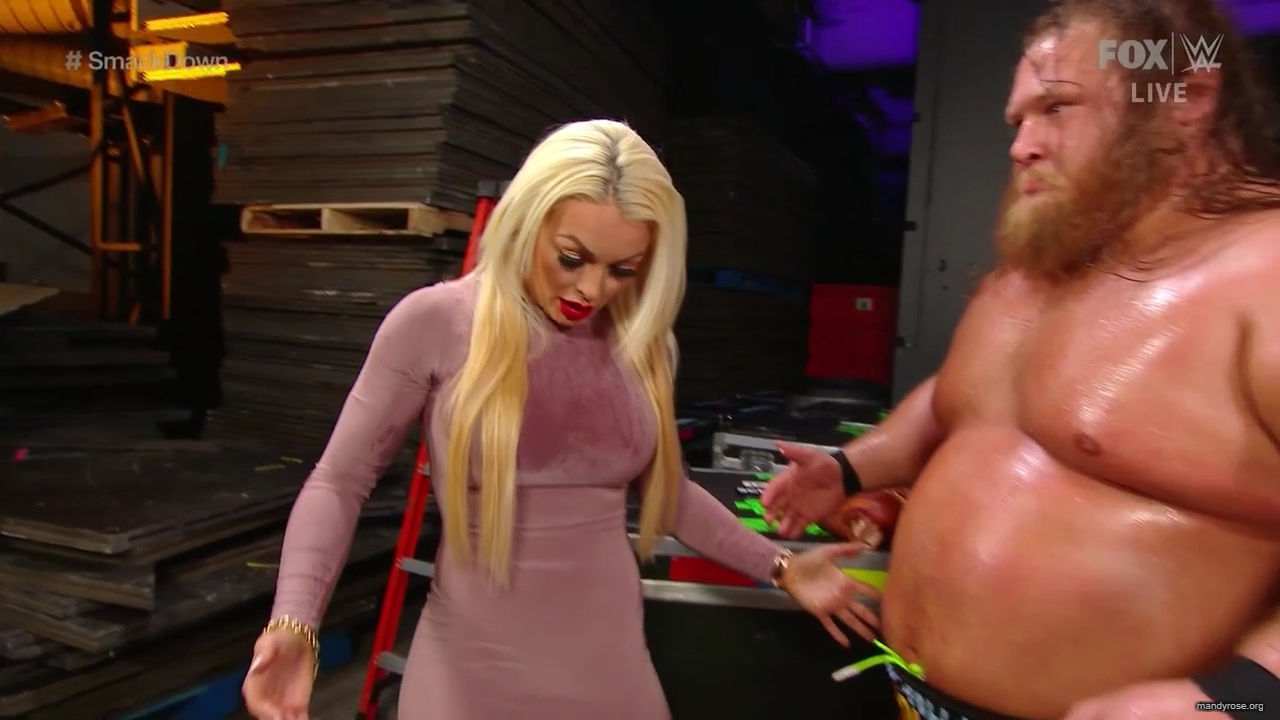WWE_Friday_Night_SmackDown_2019_12_20_720p_HDTV_x264-NWCHD_mp40099.jpg