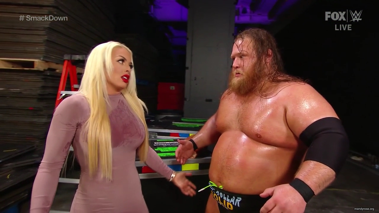 WWE_Friday_Night_SmackDown_2019_12_20_720p_HDTV_x264-NWCHD_mp40104.jpg