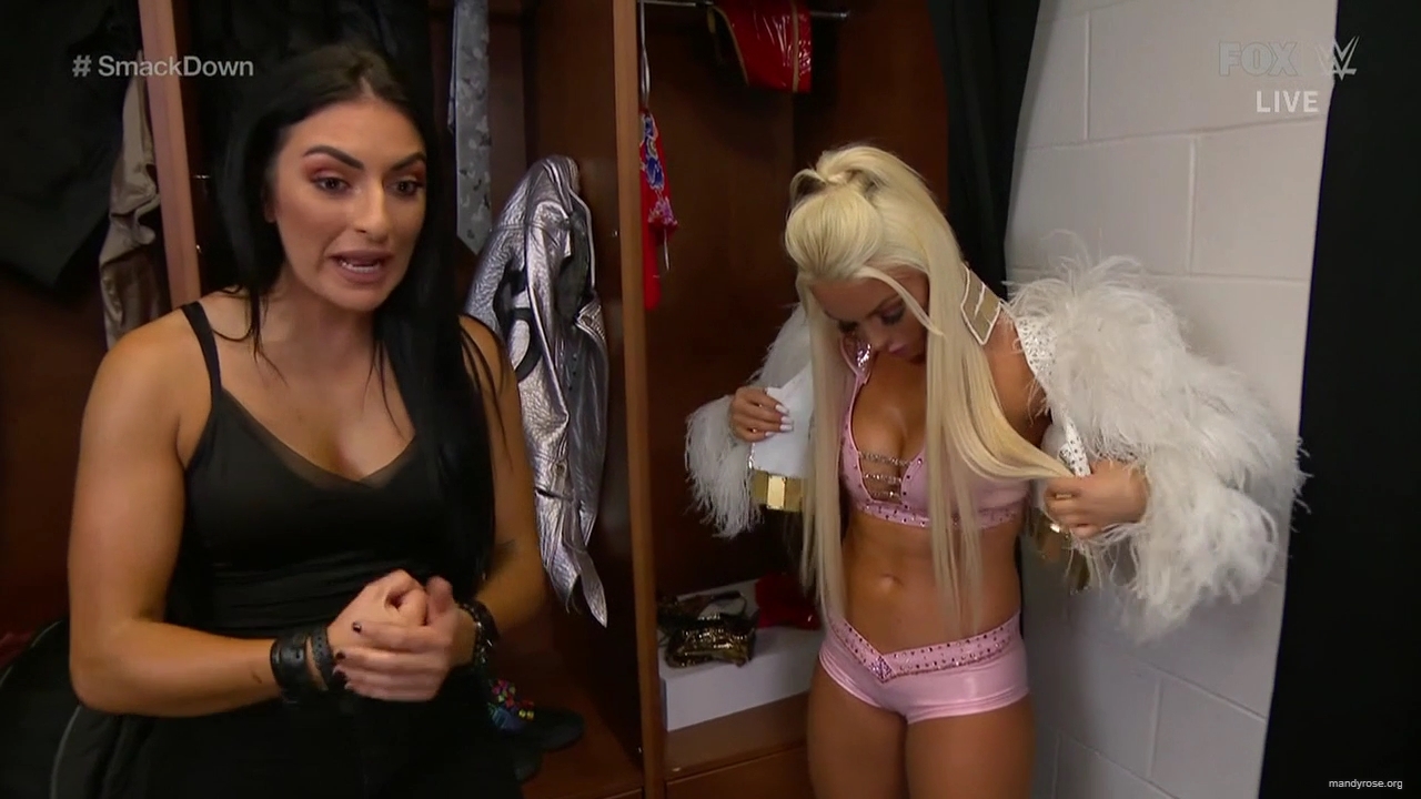 WWE_Friday_Night_SmackDown_2020_01_10_720p_HDTV_x264-NWCHD_mp40038.jpg