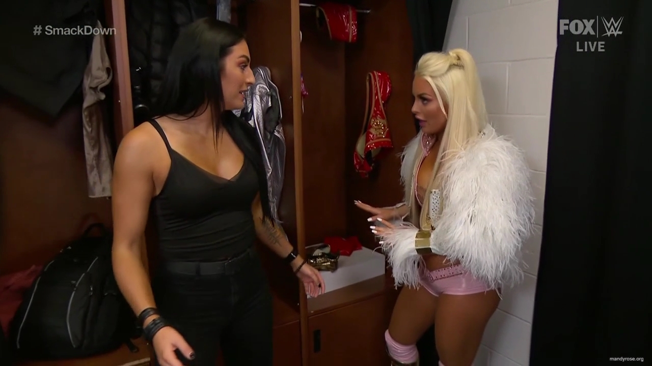 WWE_Friday_Night_SmackDown_2020_01_10_720p_HDTV_x264-NWCHD_mp40056.jpg