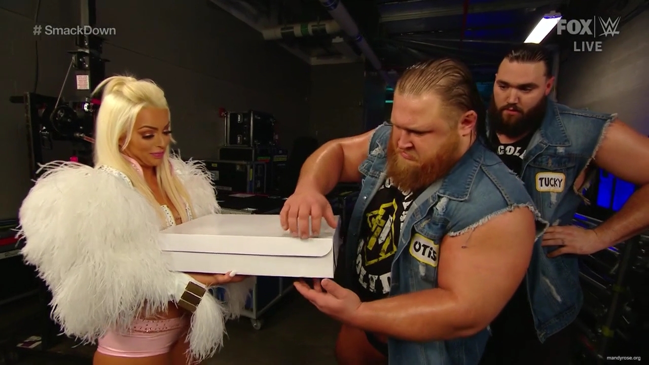 WWE_Friday_Night_SmackDown_2020_01_10_720p_HDTV_x264-NWCHD_mp40116.jpg